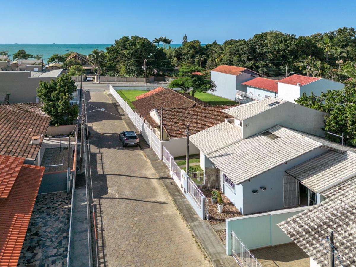 Linda Casa A 150M Da Praia E Prox Ao Beto Carrero Penha  Eksteriør bilde